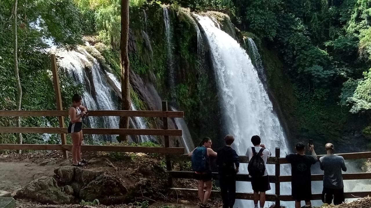 Hostal Azul Del Lago Agua Azul Exterior photo